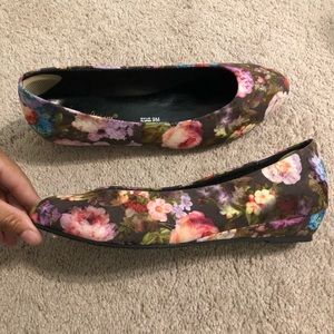 Angel Steps Mini Wedge Shoes
